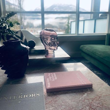 Mountain Serenity Meets Luxury Squamish Esterno foto